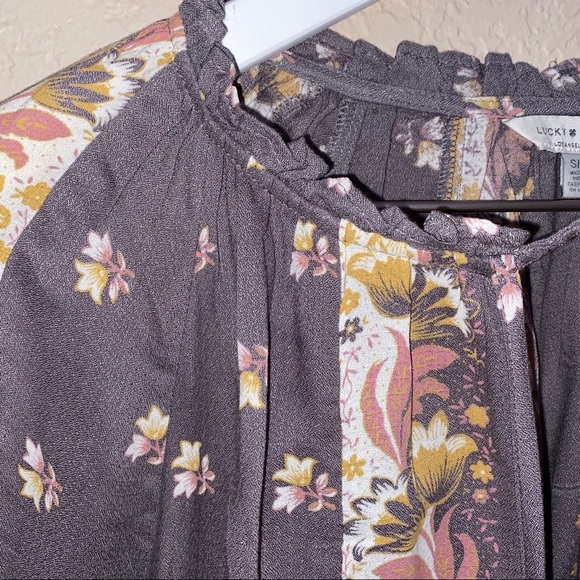 Lucky Brand Border Print Top - gray and floral - Picture 5 of 8